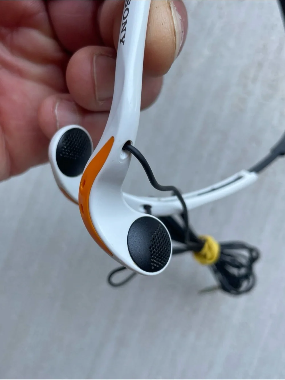 Sony MDR W014 Sports Walkman White Orange In Ear Headphones Tested Working
